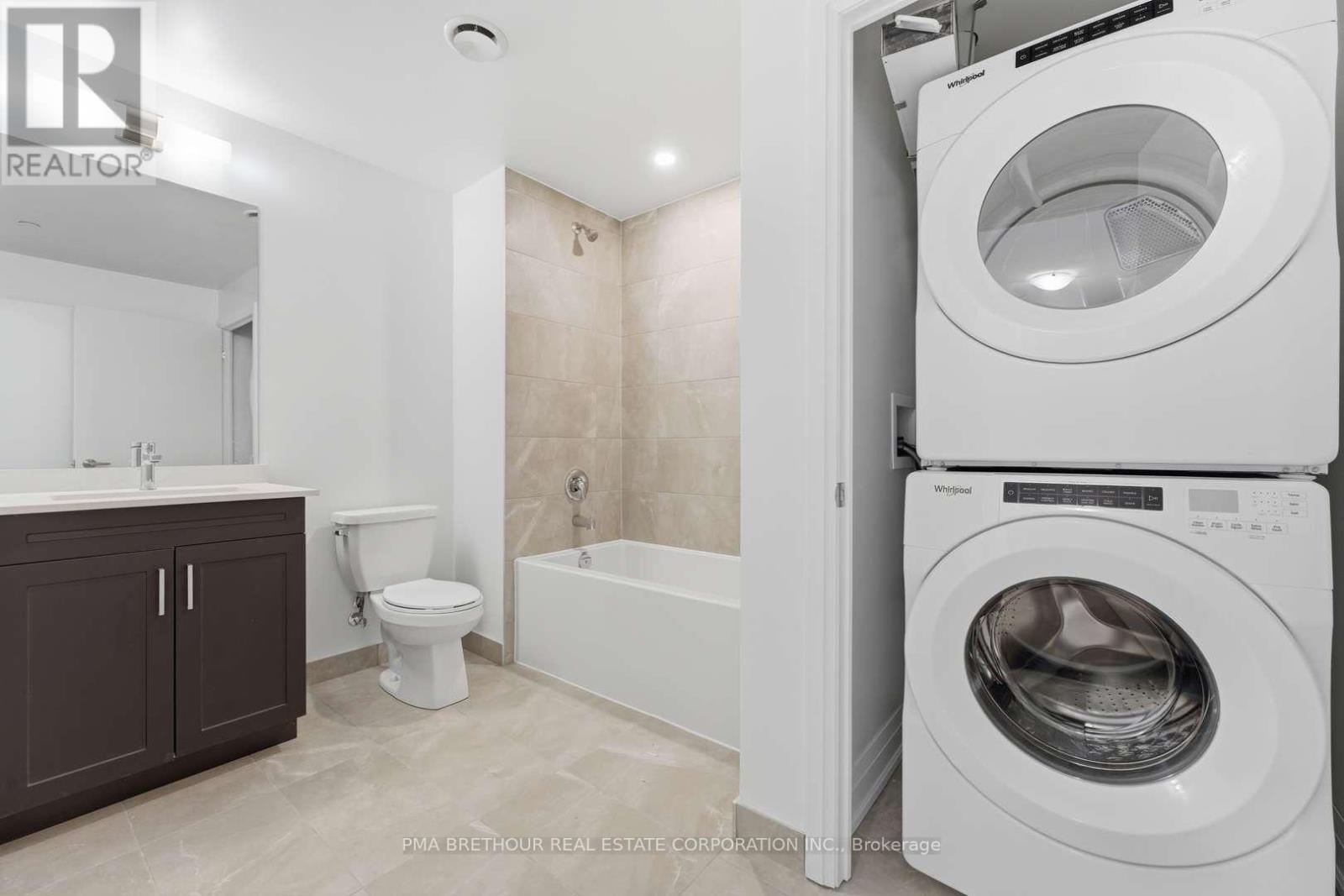 1812 - 1035 Southdown Road Property Photo 6