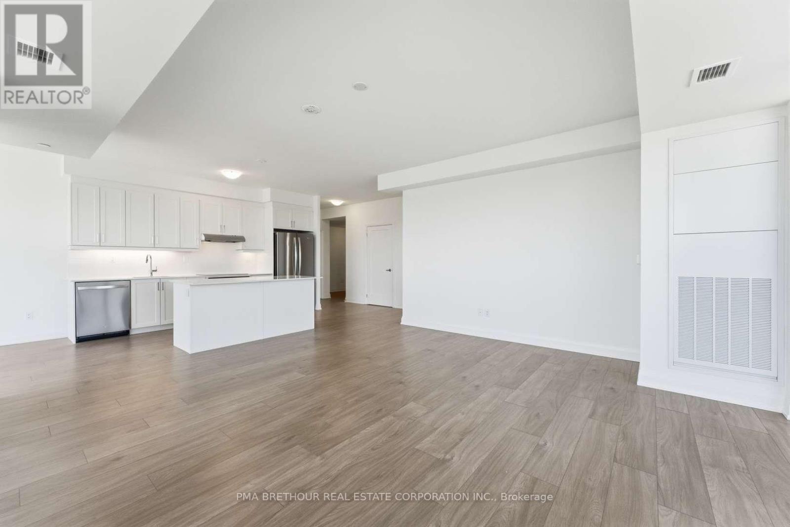 1809 - 1035 SOUTHDOWN ROAD Property Photo 1