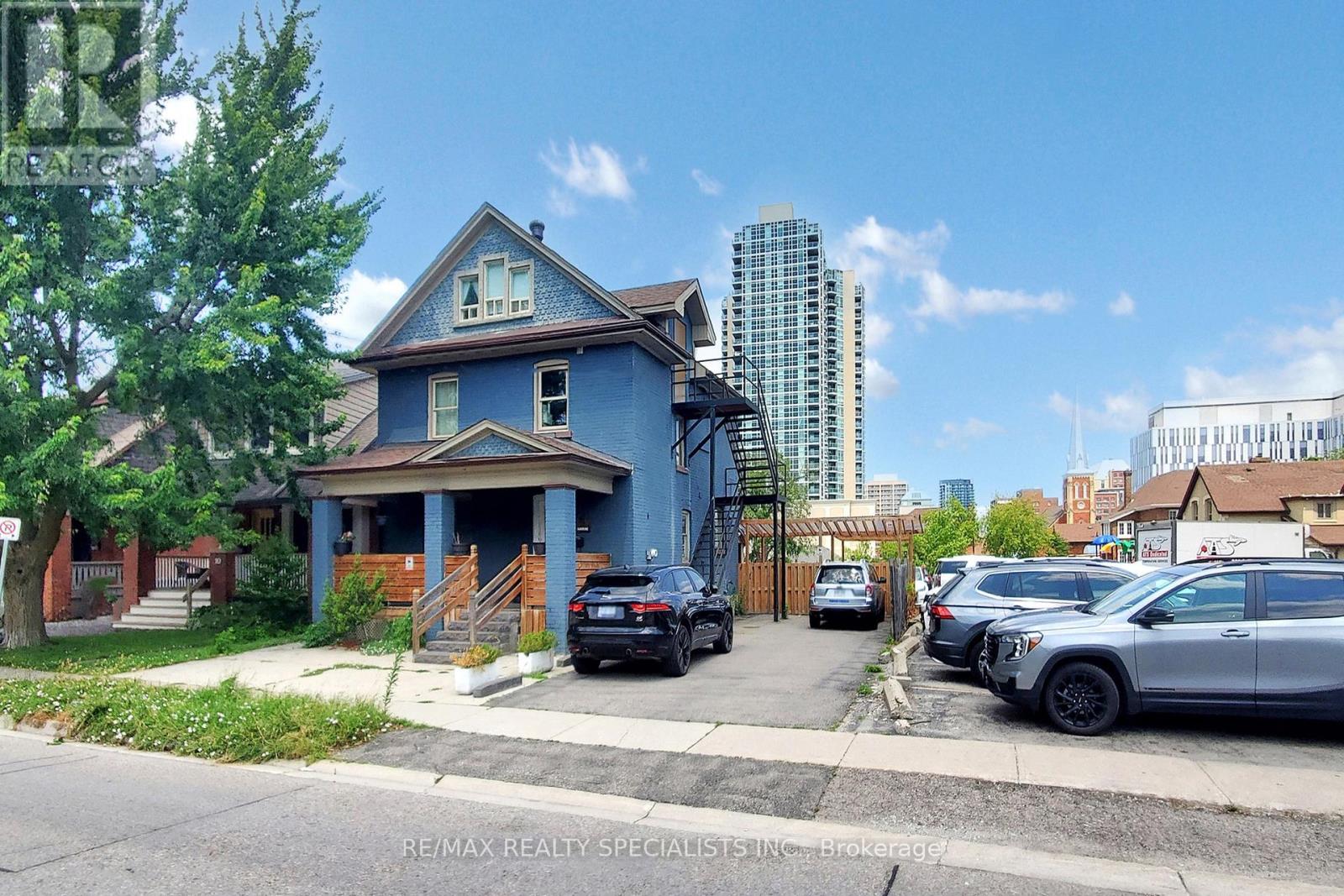 8 Mill Street N Property Photo 1