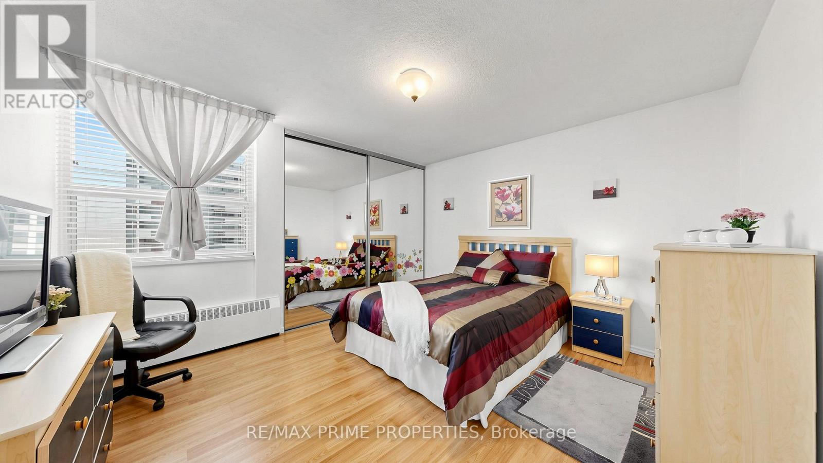 1404 - 1455 Lawrence Avenue W Property Photo 20