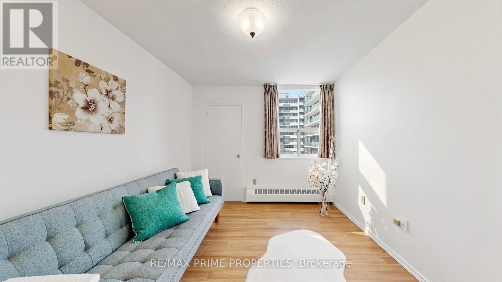 1404 - 1455 Lawrence Avenue W Property Photo 25