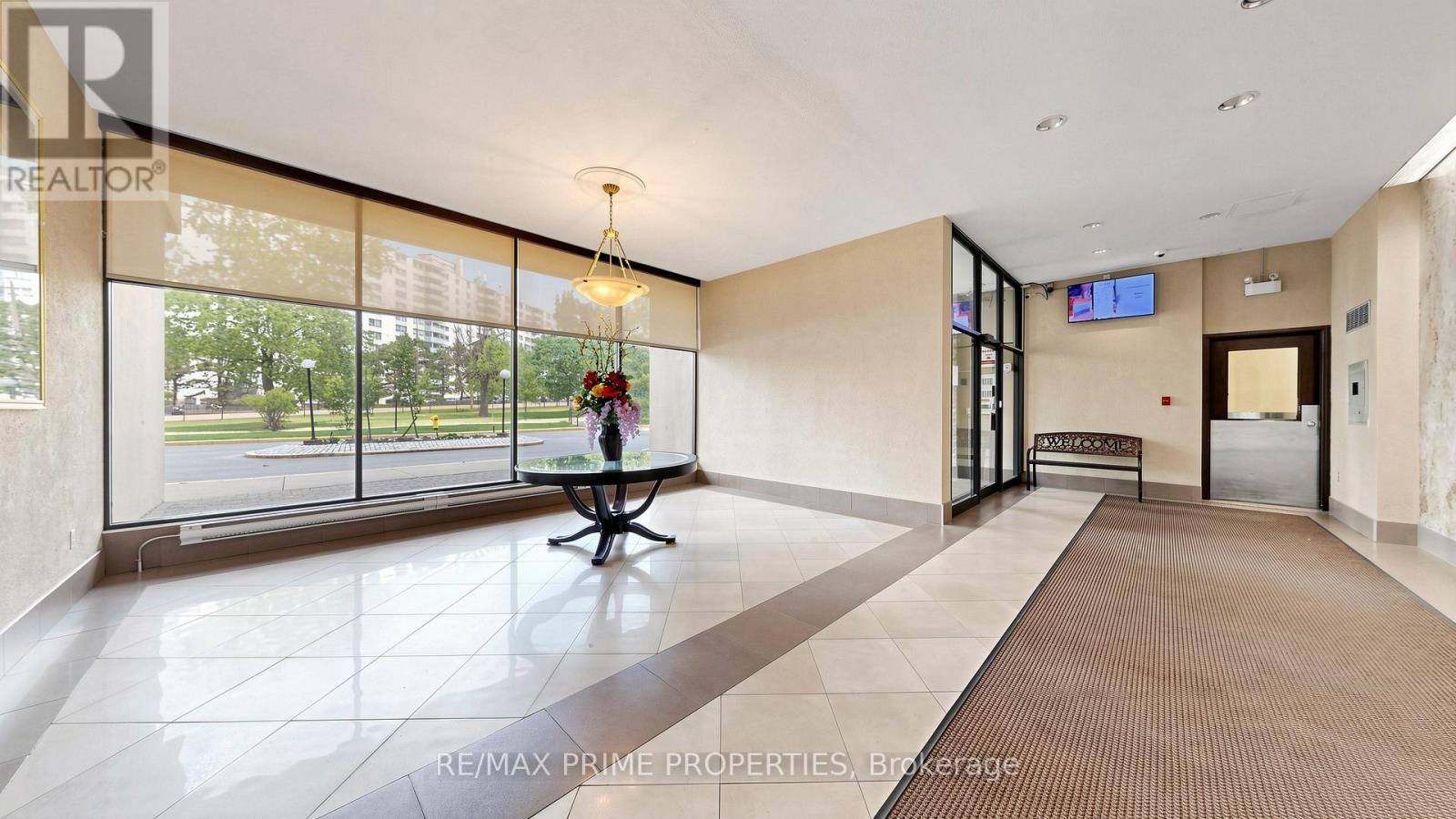 1404 - 1455 Lawrence Avenue W Property Photo 32
