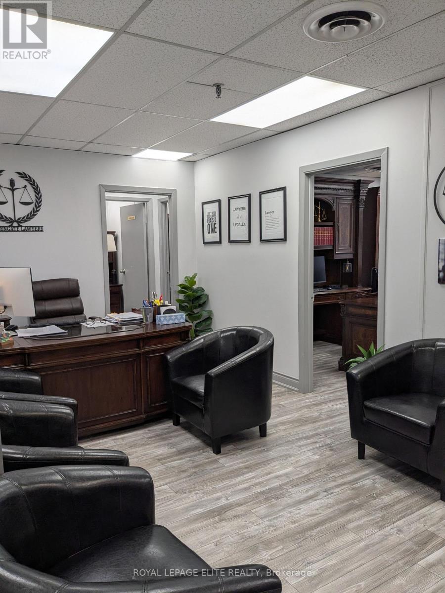 202 - 1150 EGLINTON AVENUE E
