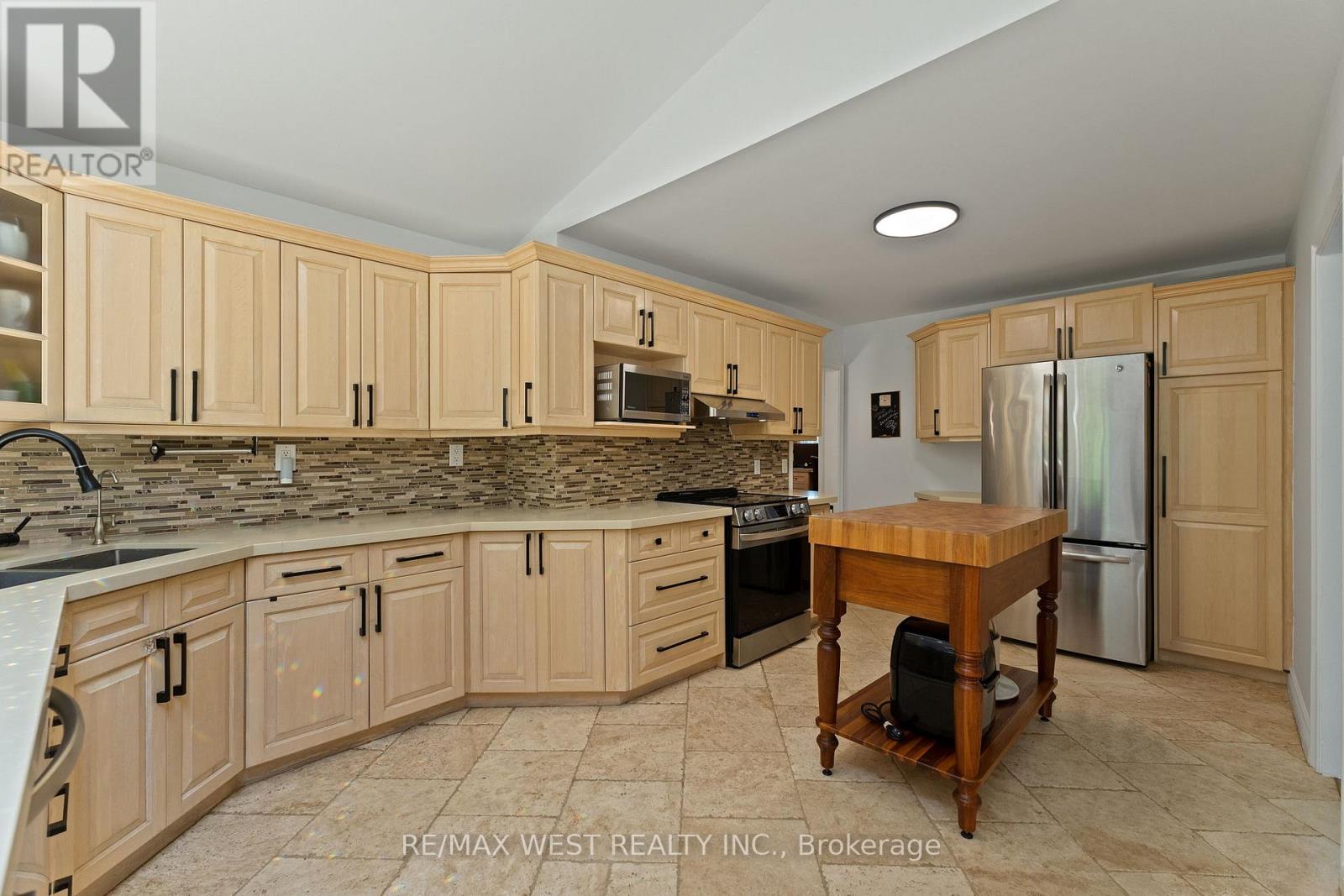 16731 Leslie Hill Road Property Photo 13