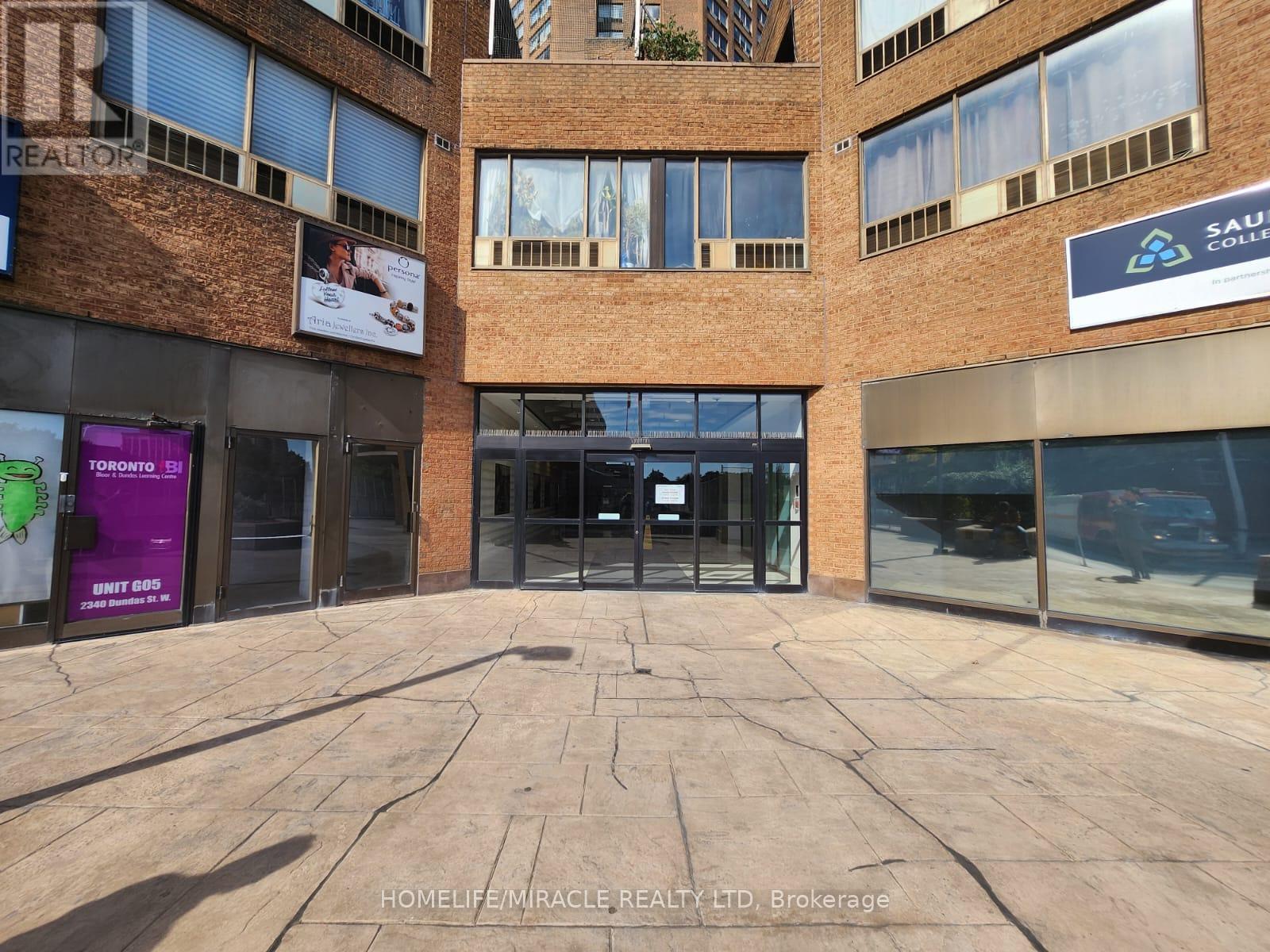 G11 - 2340 Dundas Street W Property Photo 28