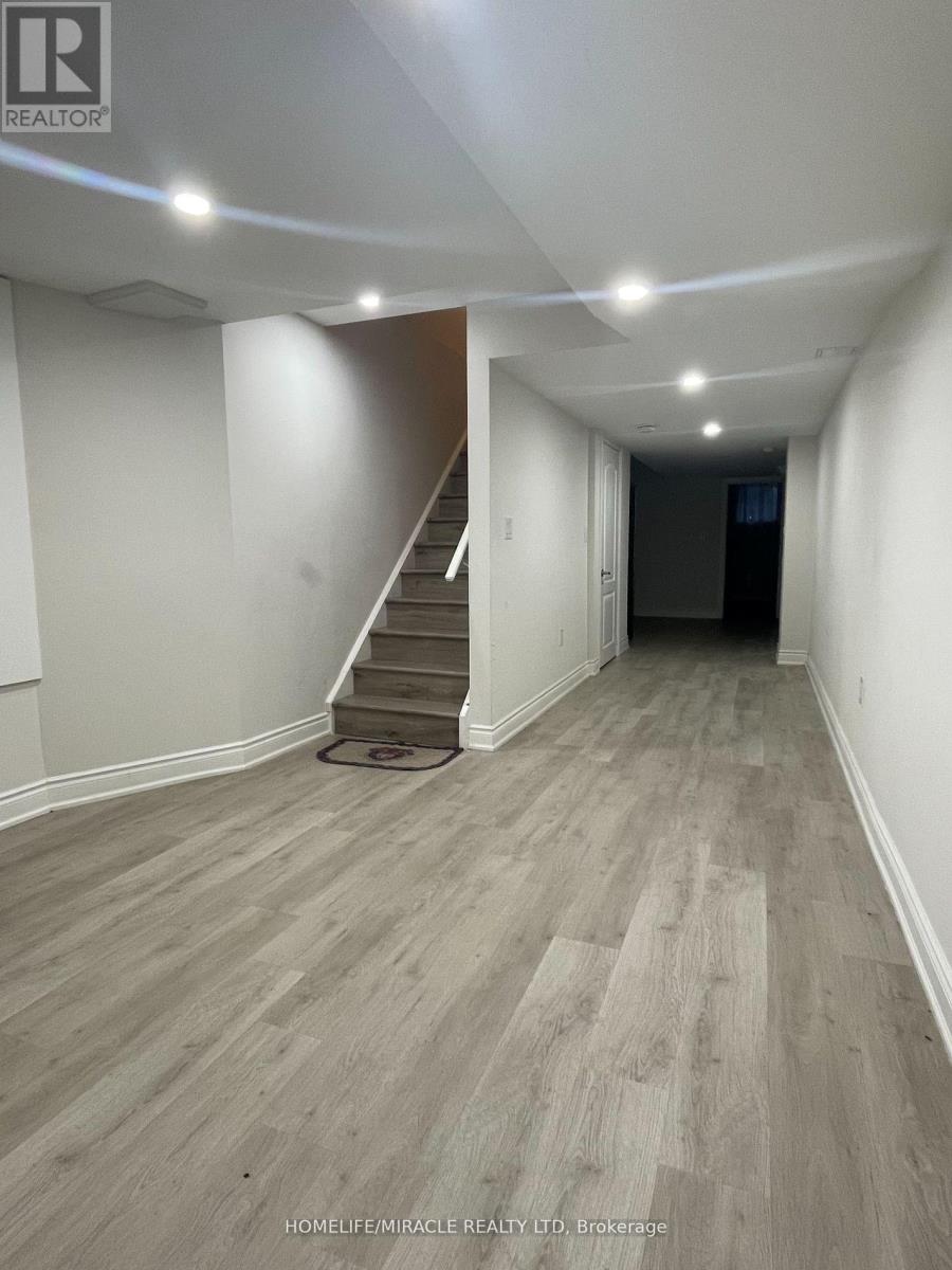 9 Humberstone Crescent Property Photo 2