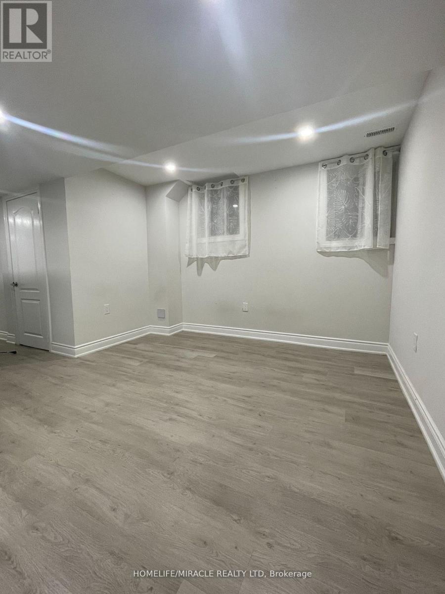 9 Humberstone Crescent Property Photo 5