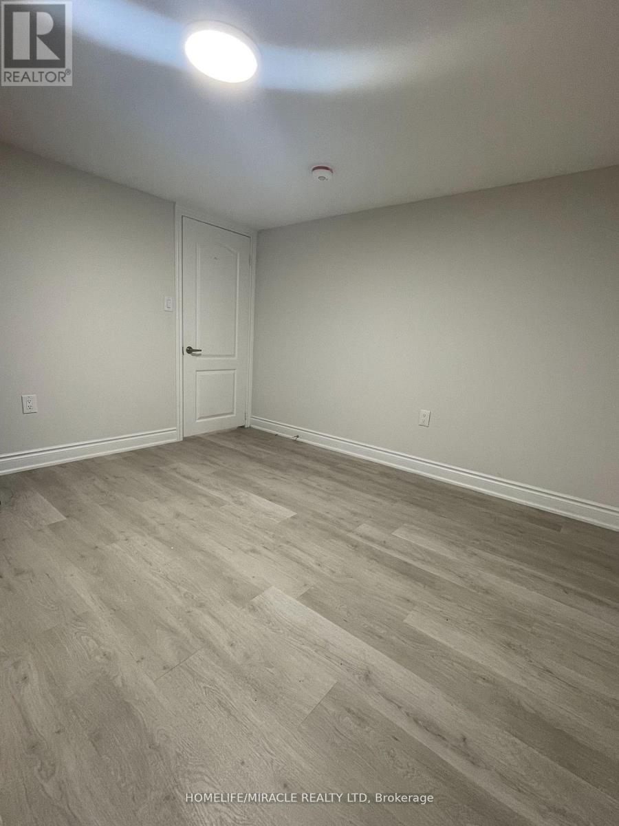 9 Humberstone Crescent Property Photo 9