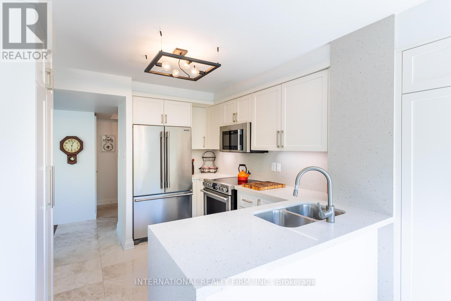 303 - 1700 The Collegeway Property Photo 17