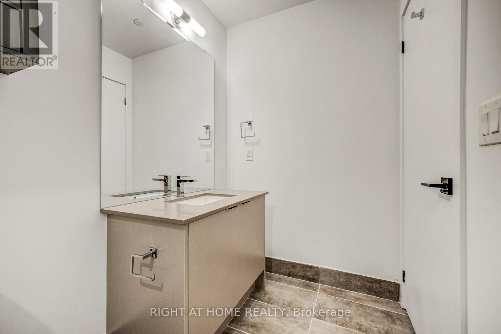 459 - 2481 Taunton Road Property Photo 18