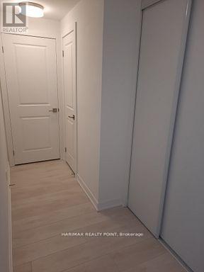 8 - 4015 Hickory Drive Property Photo 3