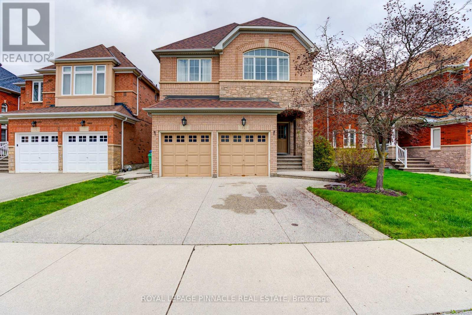 5921 Summerside Drive Property Photo 1