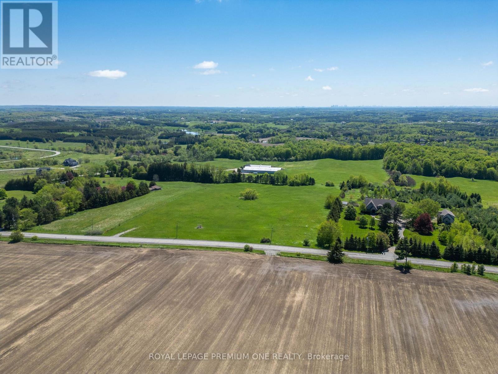 10375 Old Church Road Property Photo 6