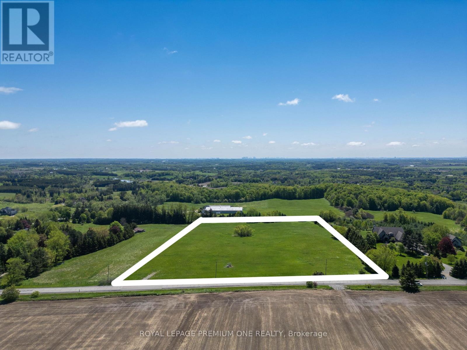 10375 Old Church Road Property Photo 8