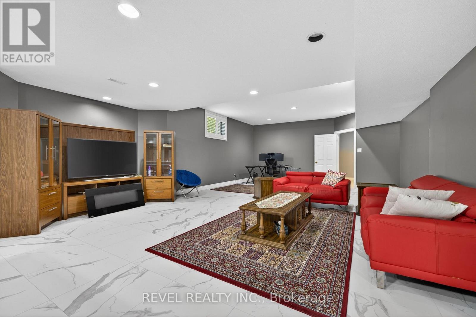 2738 Lower Base Line Property Photo 41