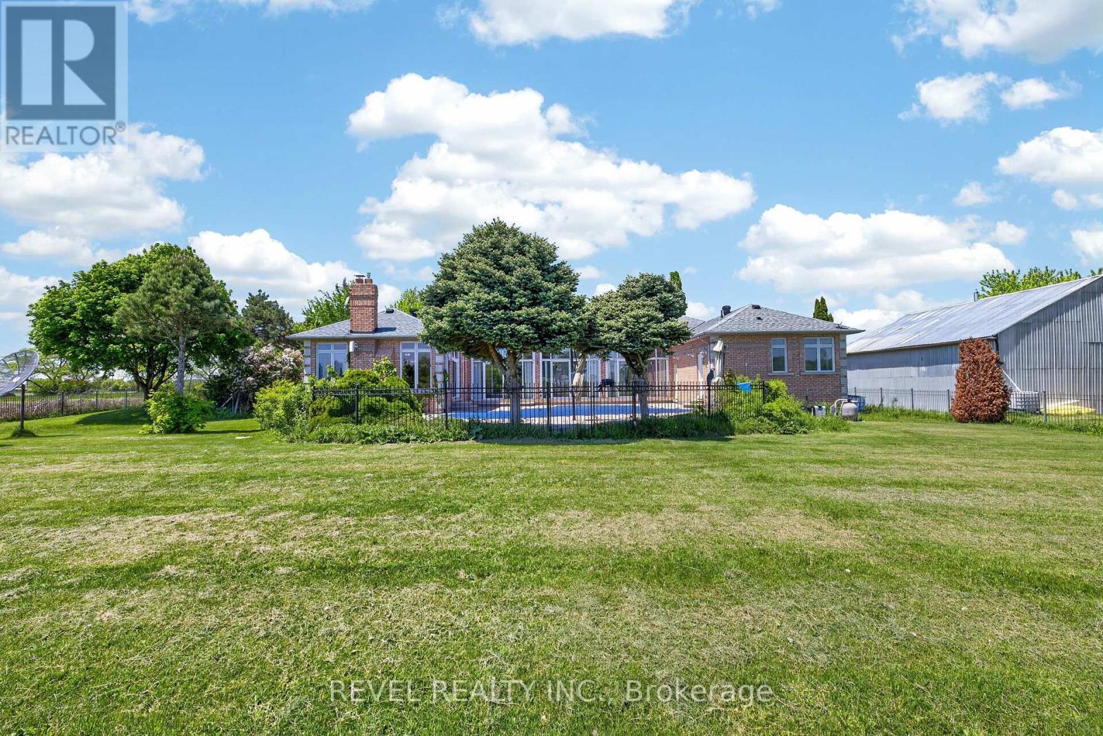 2738 Lower Base Line Property Photo 50