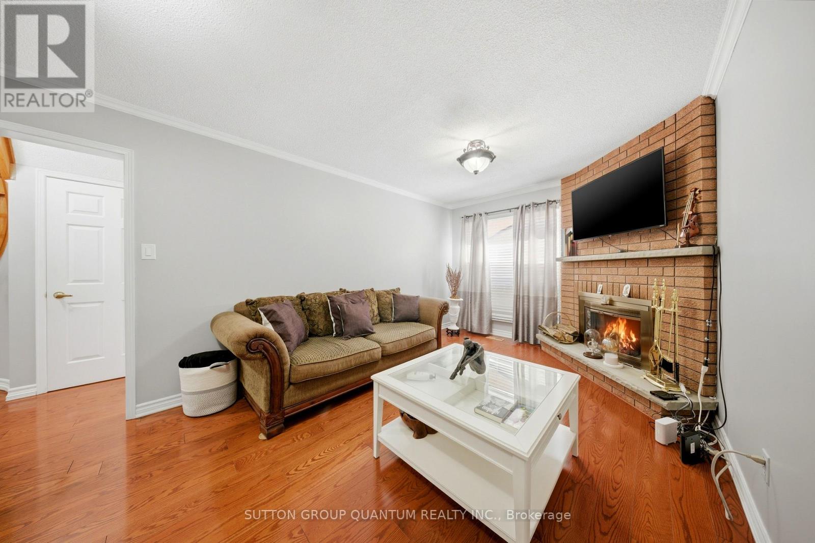 276 Lech Walesa Drive Property Photo 17