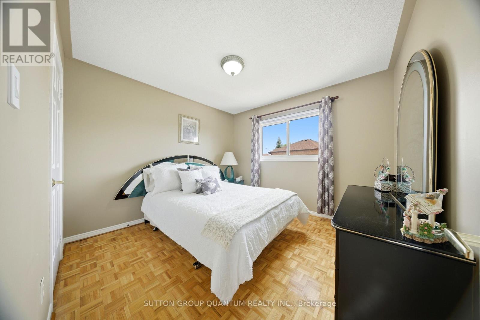 276 Lech Walesa Drive Property Photo 22