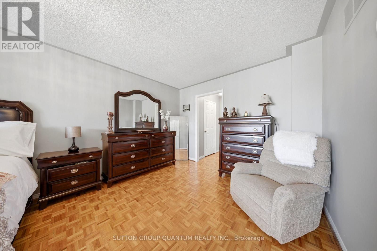 276 Lech Walesa Drive Property Photo 27