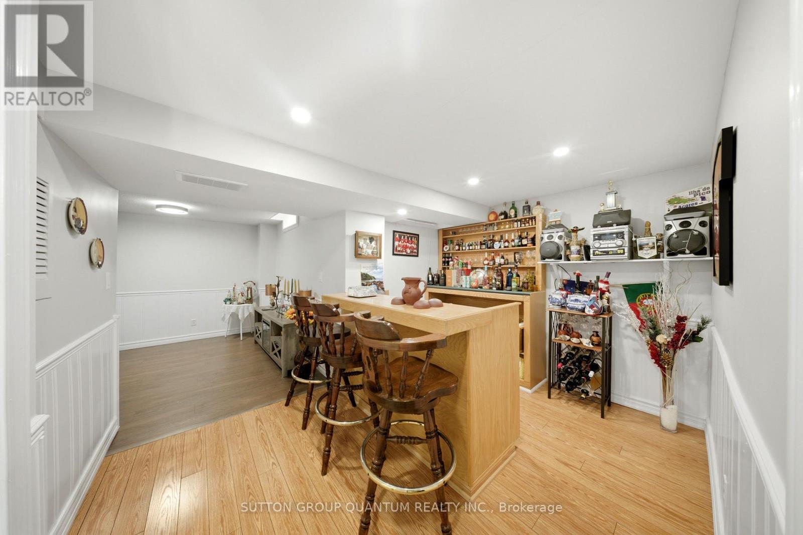276 Lech Walesa Drive Property Photo 34