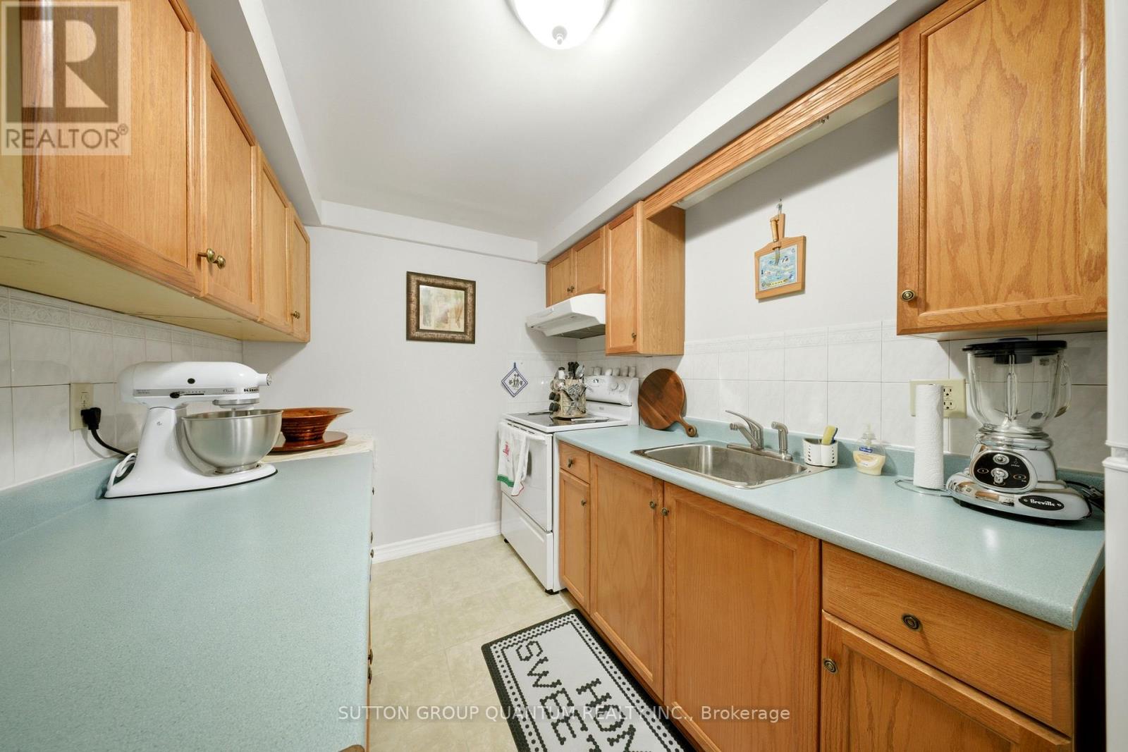 276 Lech Walesa Drive Property Photo 37
