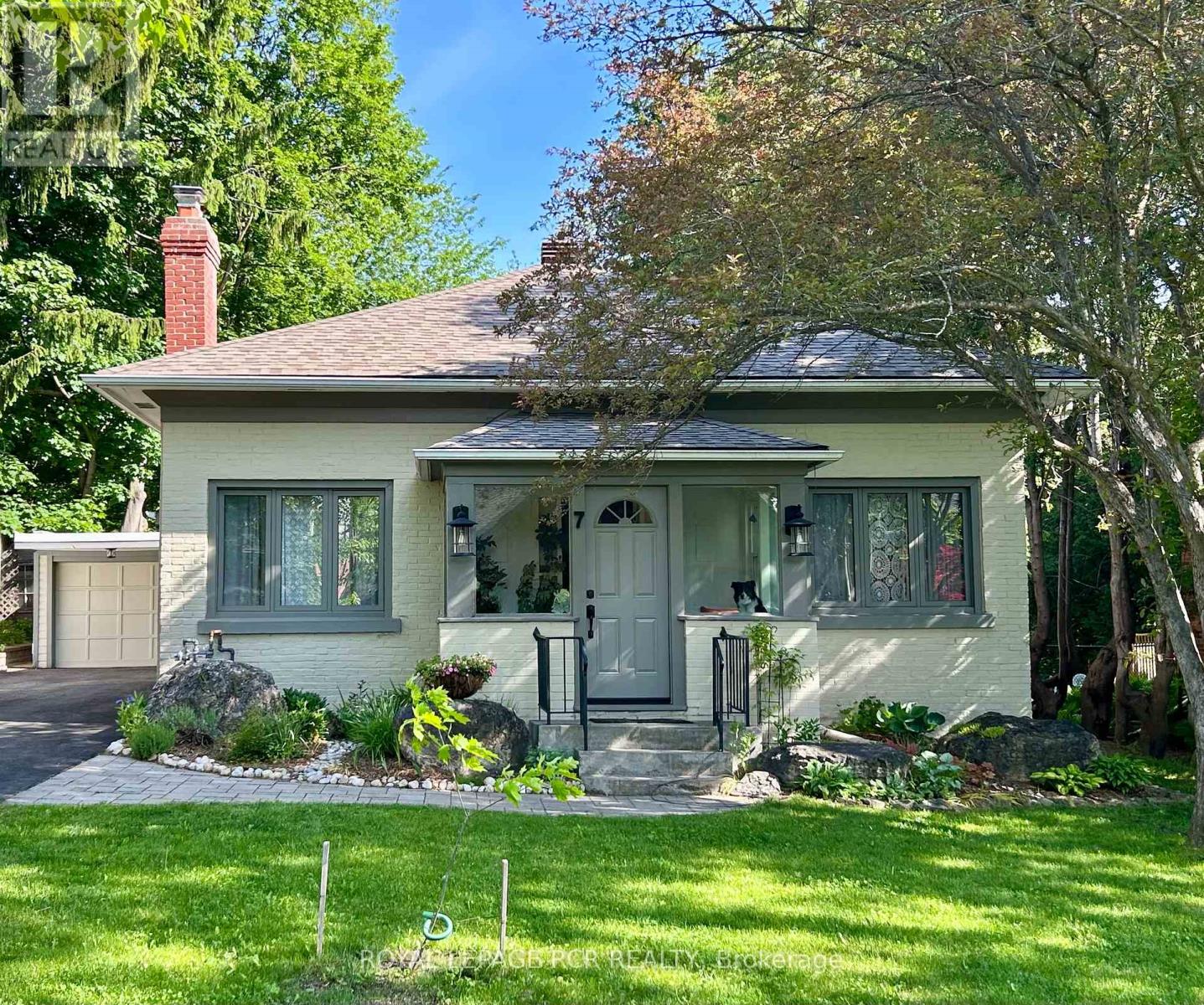 7 THIRD AVENUE Property Photo 1