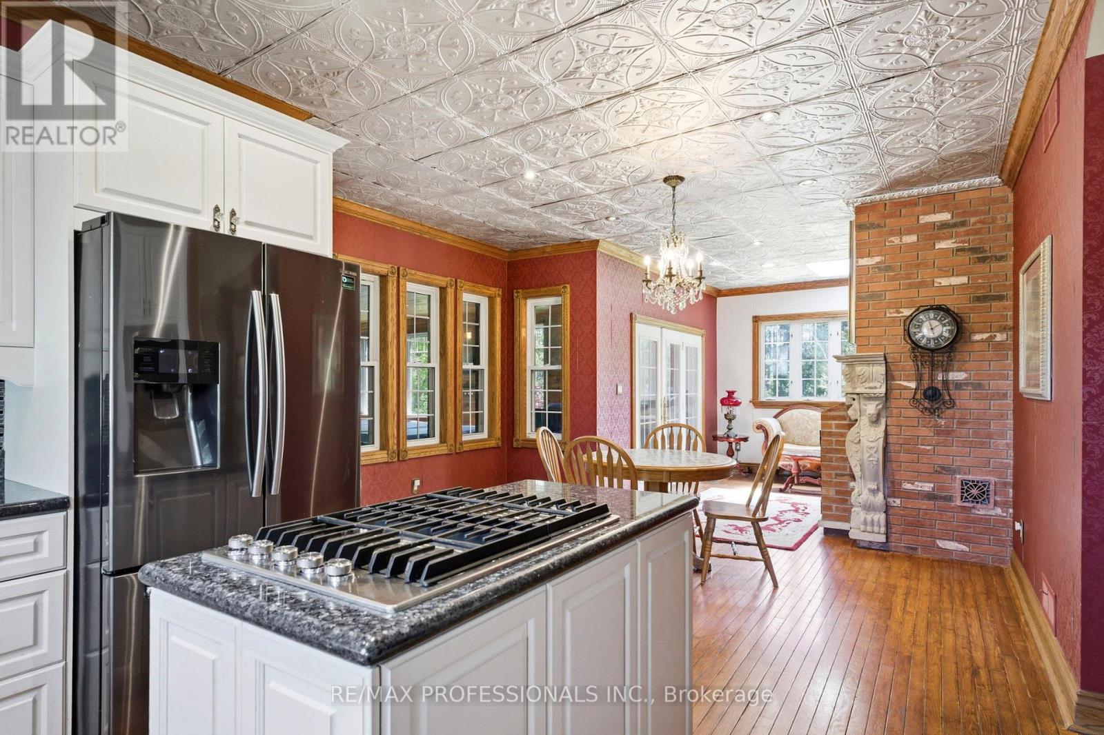 18655 Heart Lake Road Property Photo 27