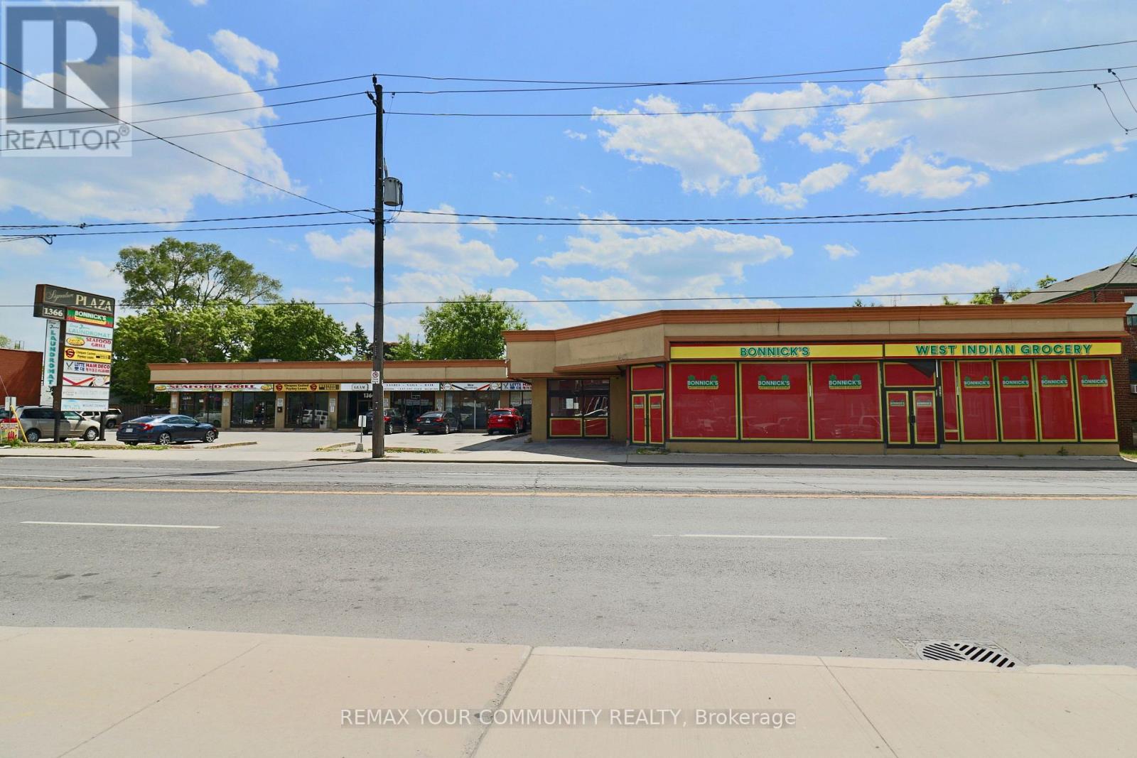 1370 Weston Road Property Photo 1