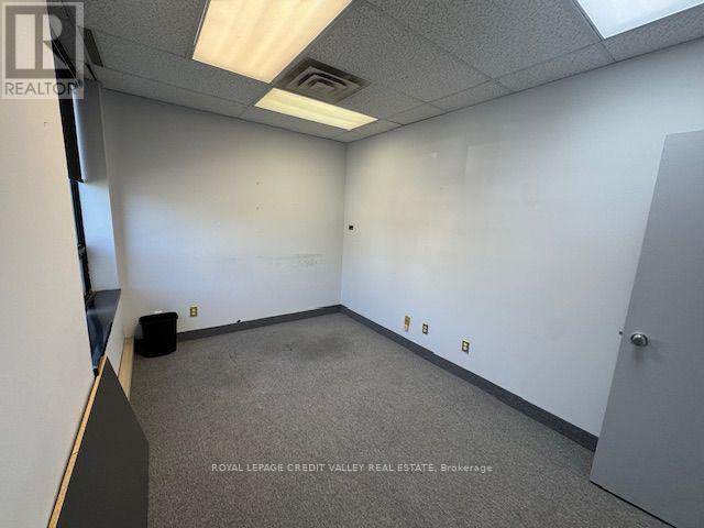 201 - 118 Queen Street W Property Photo 13