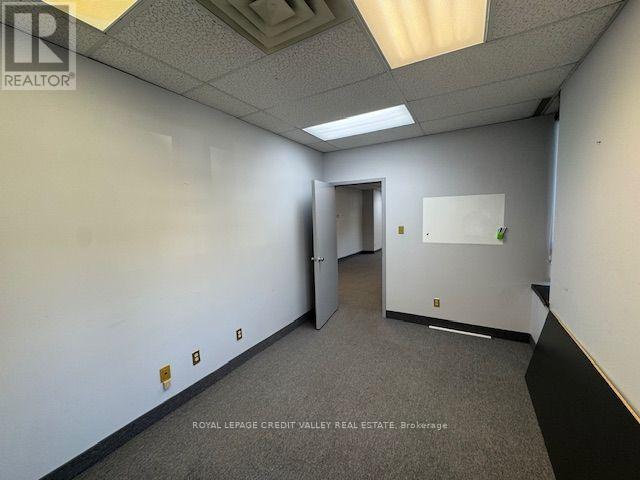 201 - 118 Queen Street W Property Photo 14