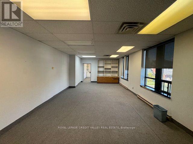 201 - 118 Queen Street W Property Photo 15