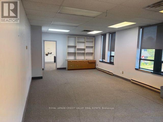 201 - 118 Queen Street W Property Photo 16