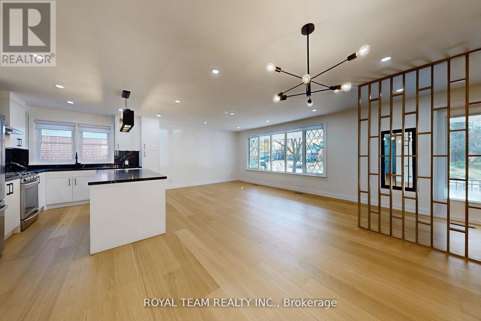 37 Markland Drive Property Photo 12