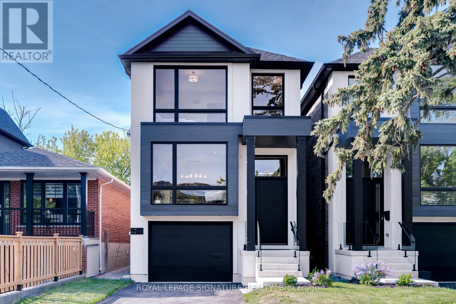 62 Ash Crescent Property Photo 1