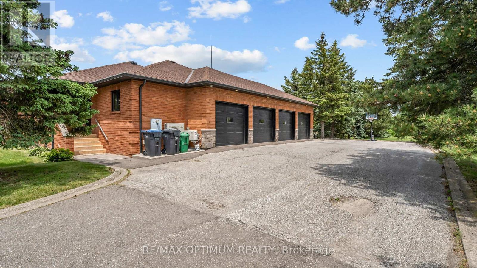 37 Fenton Way Property Photo 4