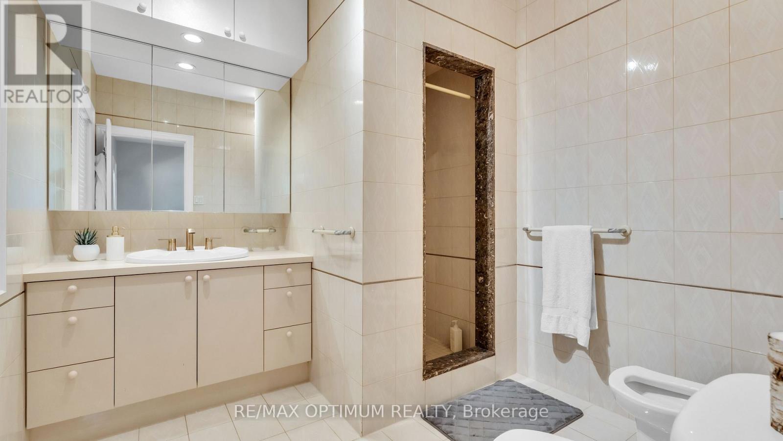 37 Fenton Way Property Photo 25