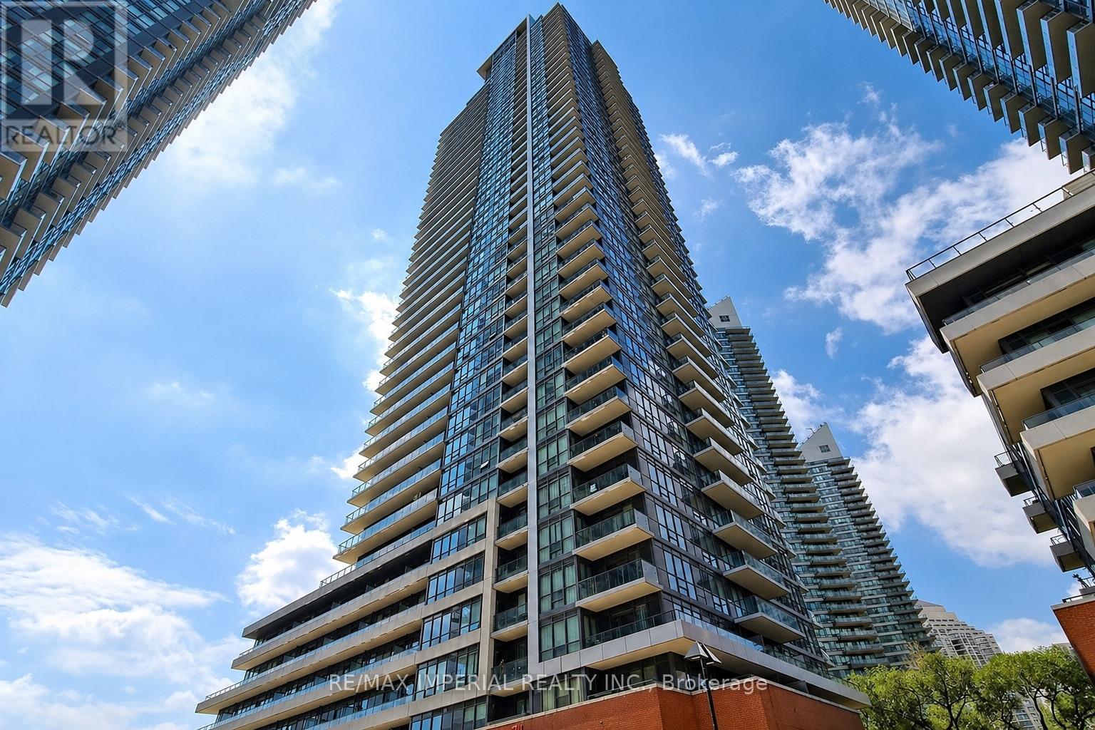 3001 - 2212 LAKE SHORE BOULEVARD W