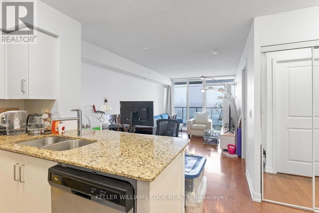 809 - 215 Sherway Gardens Road Property Photo 3