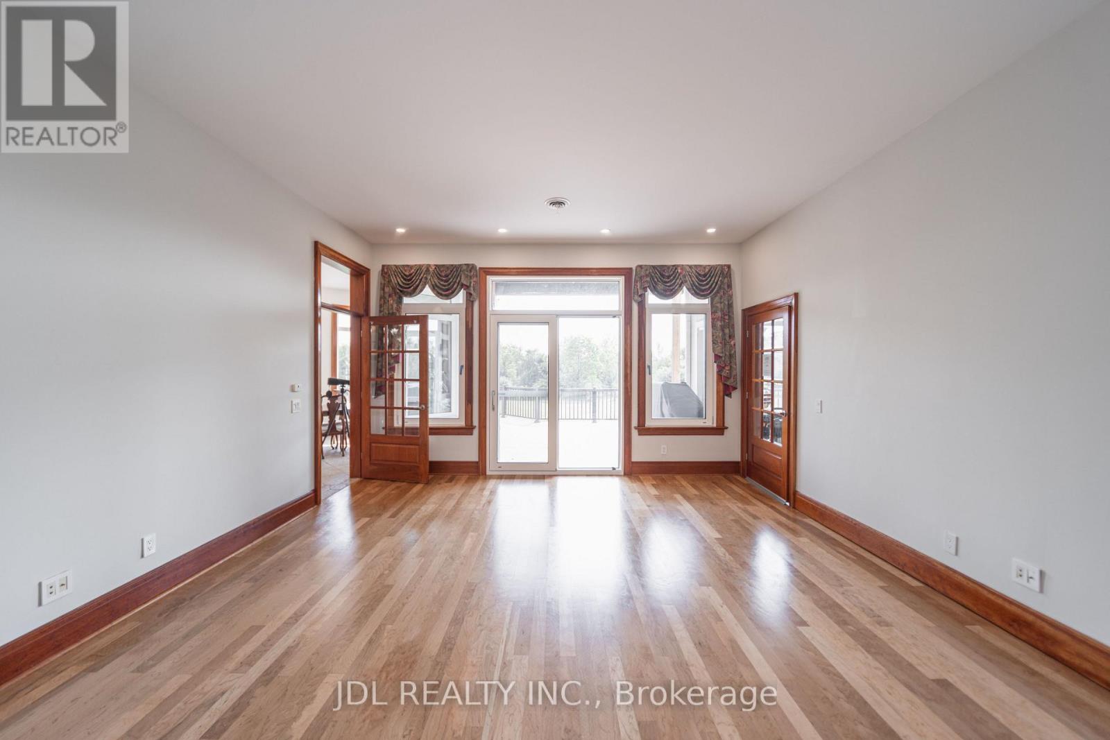 13951 Ninth Line Property Photo 13