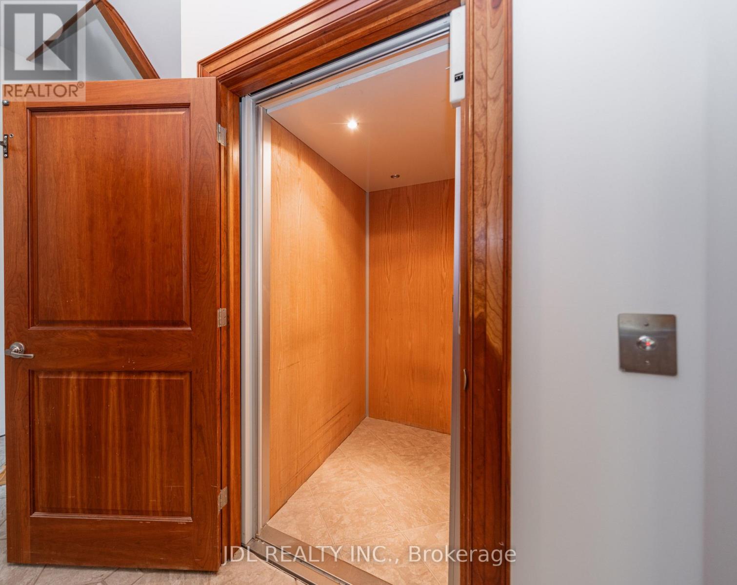 13951 Ninth Line Property Photo 20