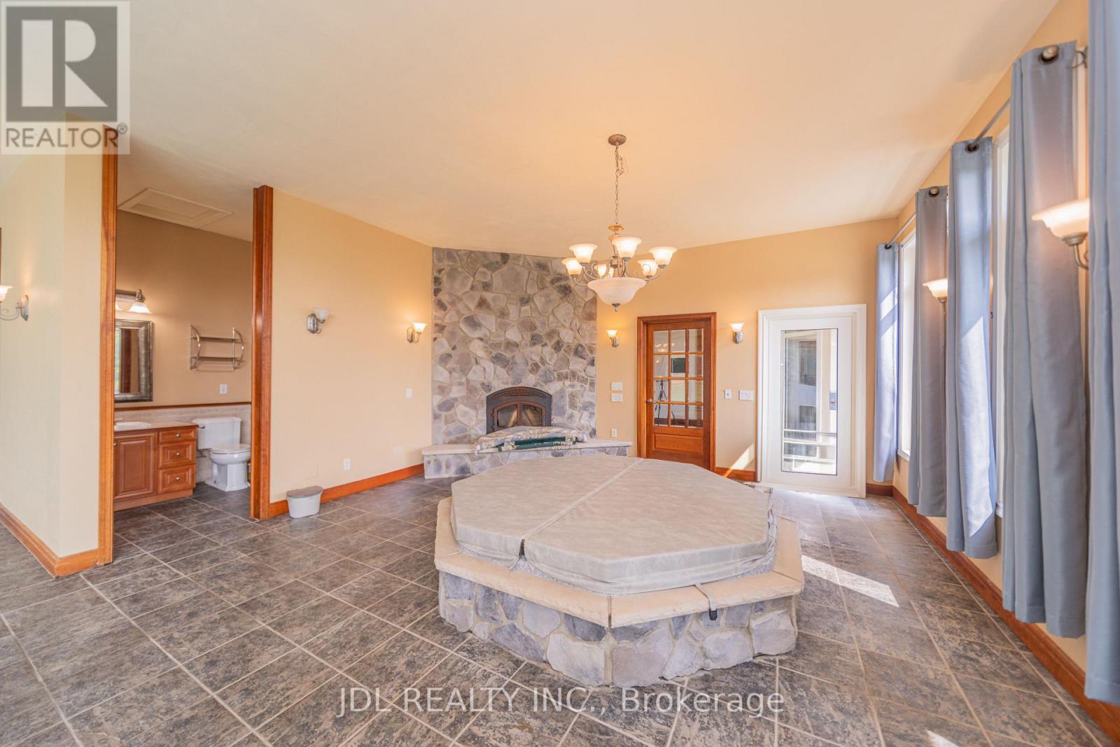 13951 Ninth Line Property Photo 24