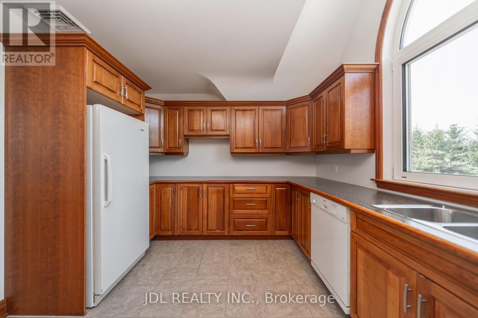 13951 Ninth Line Property Photo 32