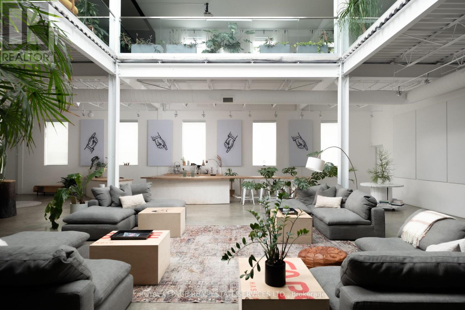 1 Roof Garden Lane Property Photo 3