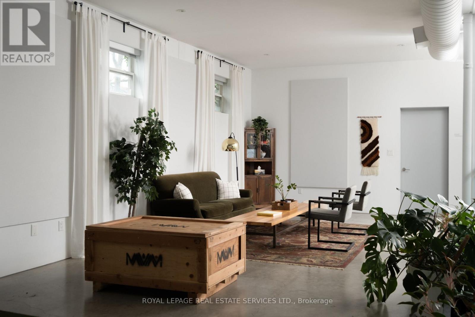 1 Roof Garden Lane Property Photo 25