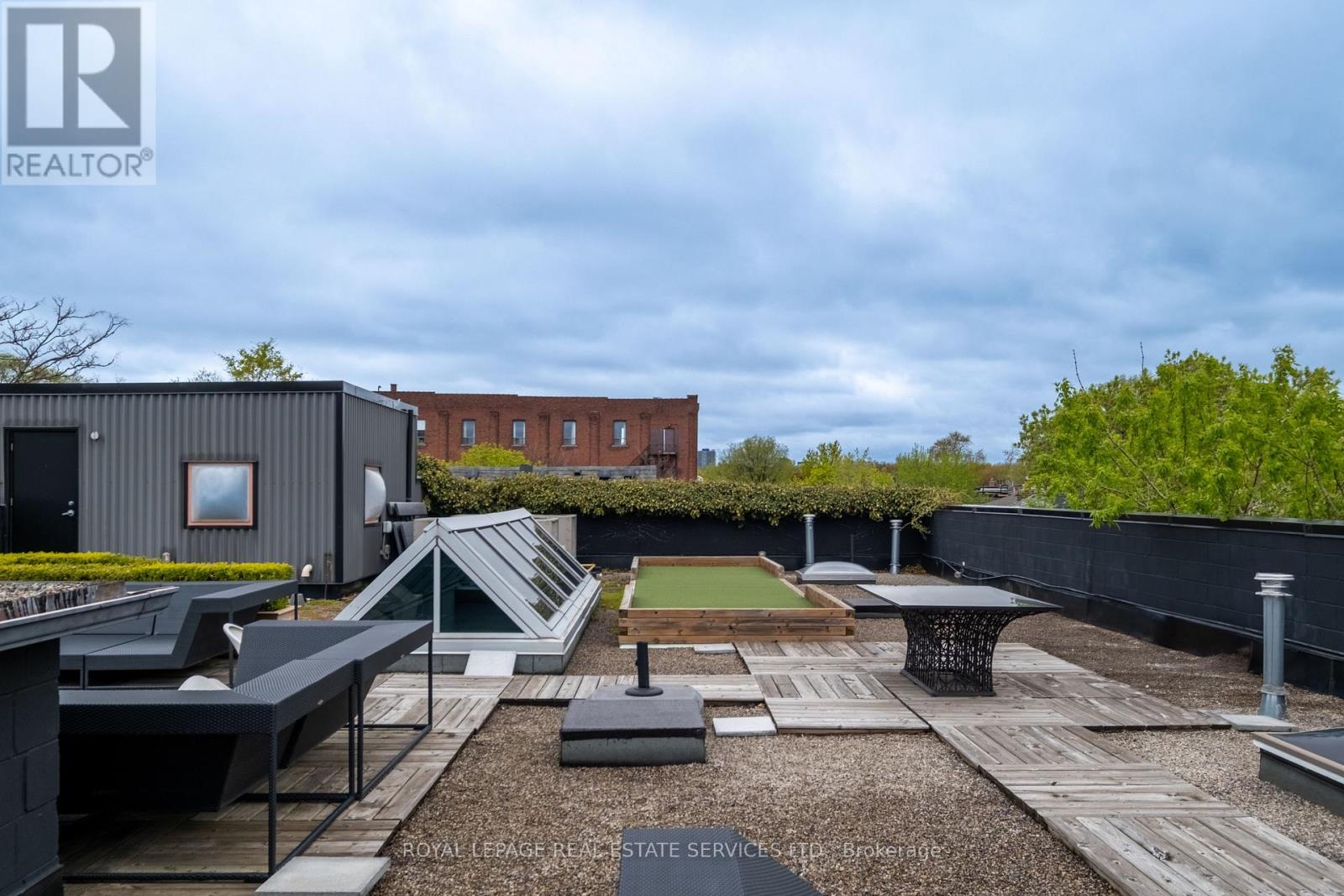 1 Roof Garden Lane Property Photo 45