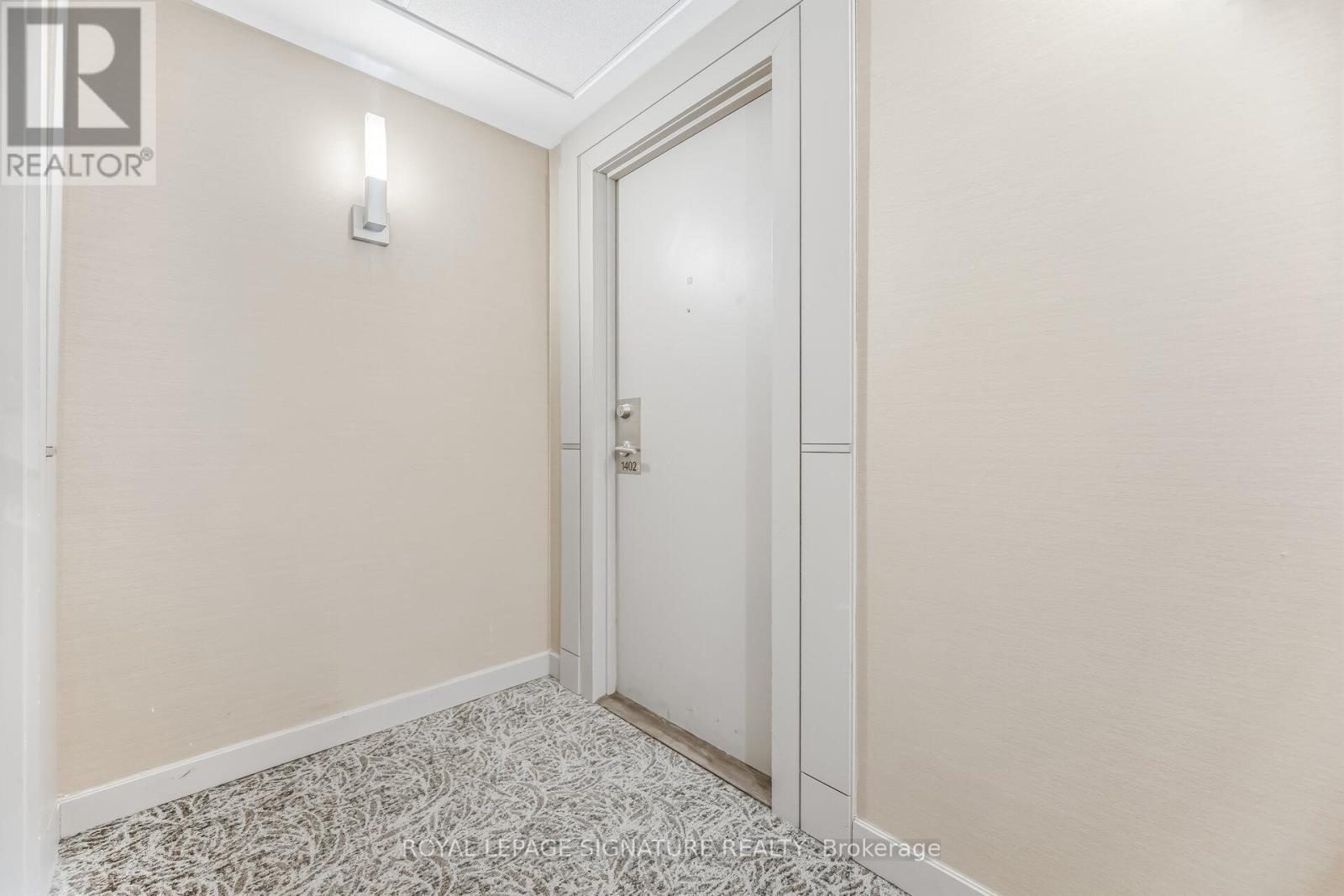 1402 - 330 Burnhamthorpe Road W Property Photo 8