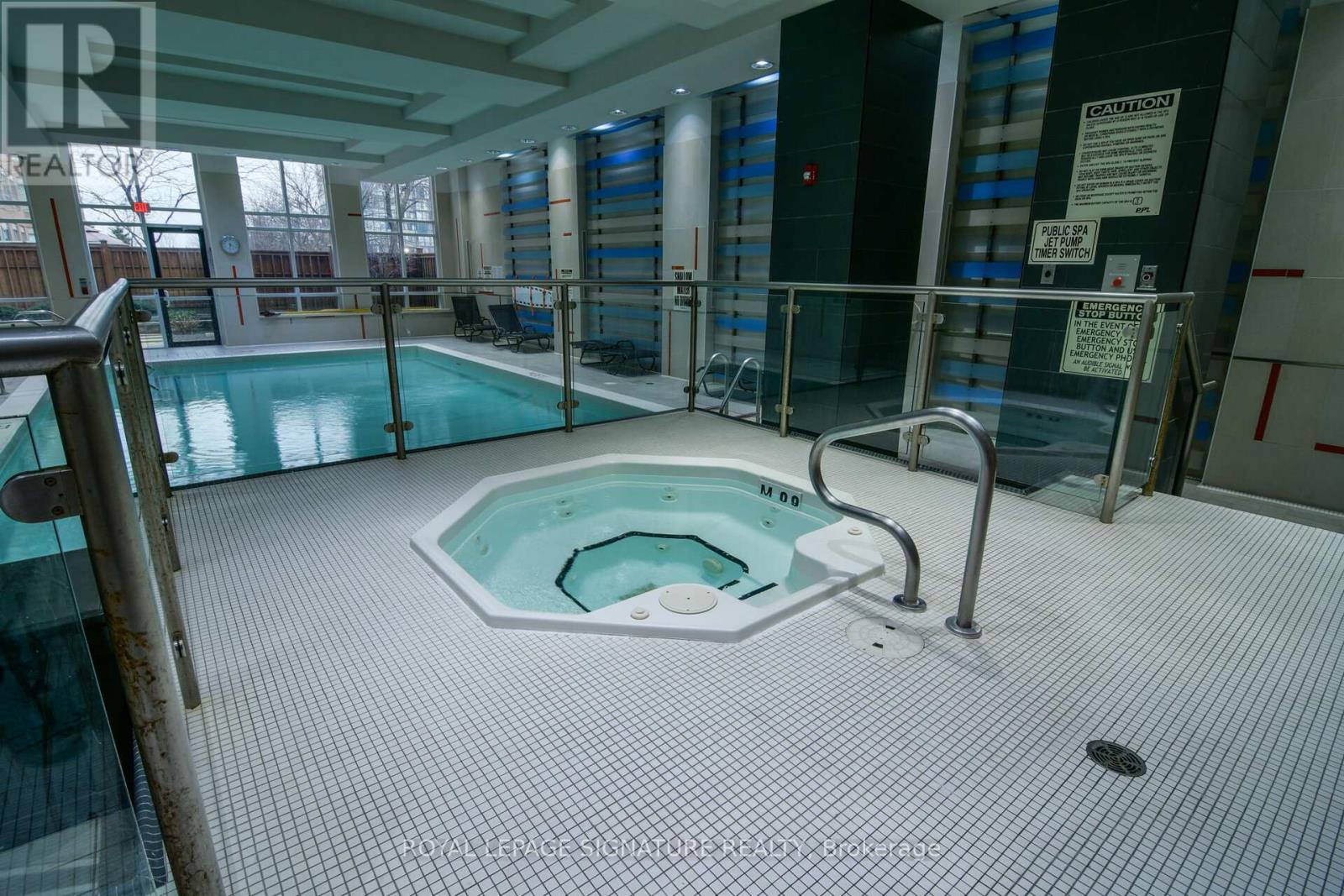 1402 - 330 Burnhamthorpe Road W Property Photo 39