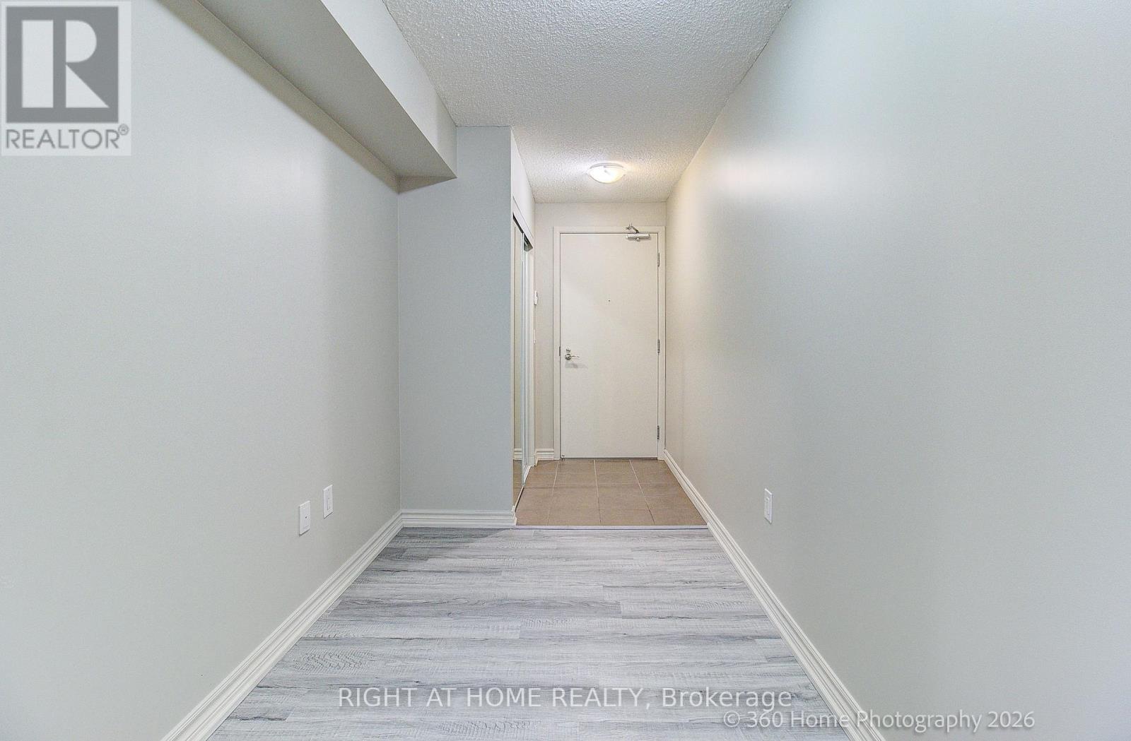 729 - 36 Via Bagnato Property Photo 19