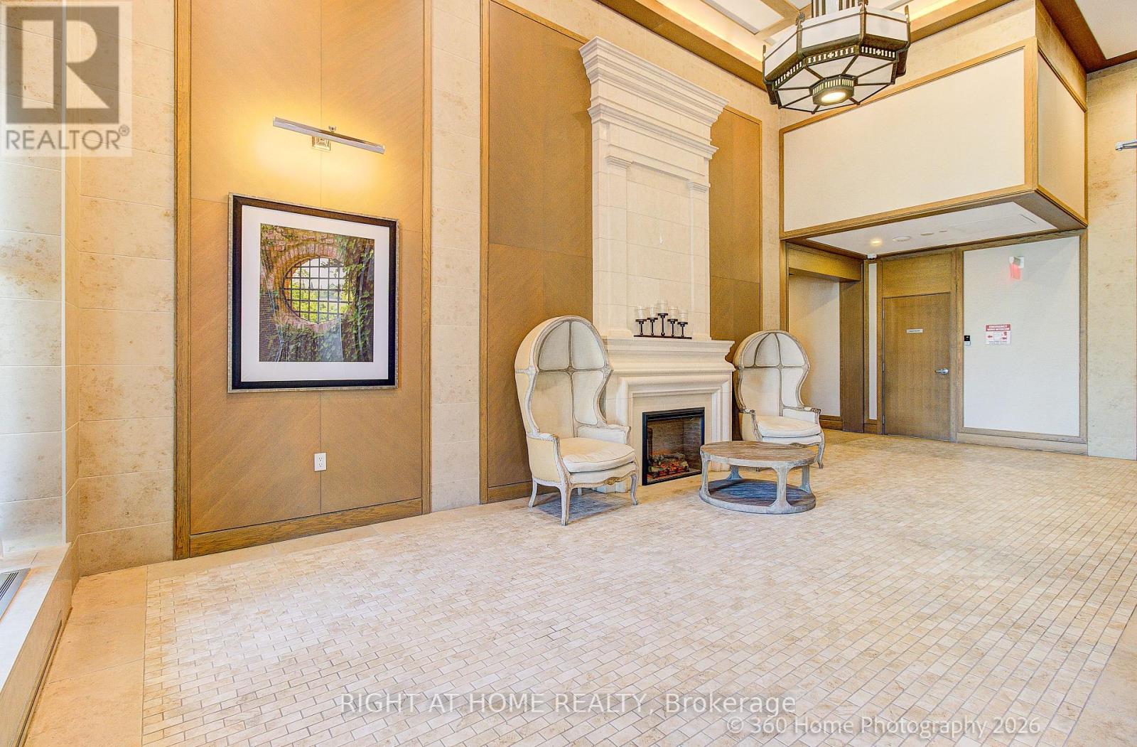 729 - 36 Via Bagnato Property Photo 25