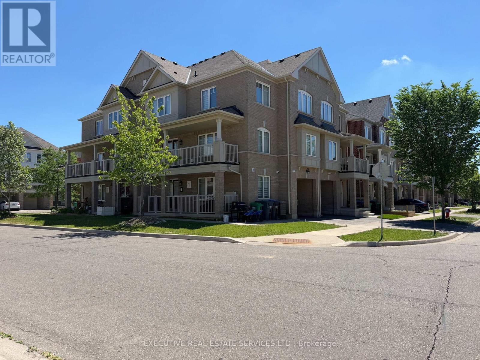 13 GOLDEN SPRINGS DRIVE